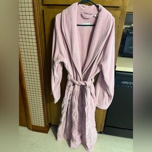 Woman’s Bathrobe